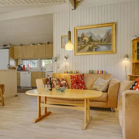 Holiday home Amai - 100m From The Sea In Ne Jutland By Interhome Hadsund