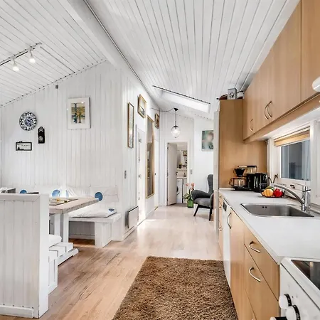 Amai - 100m From The Sea By Interhome