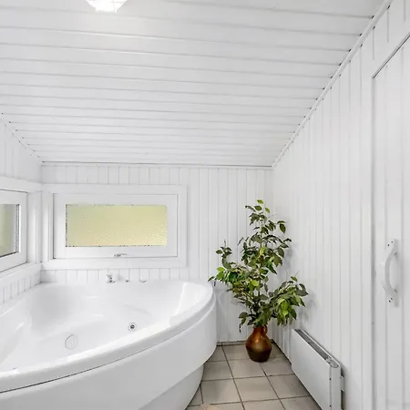 Amai - 100m From The Sea By Interhome * Hadsund